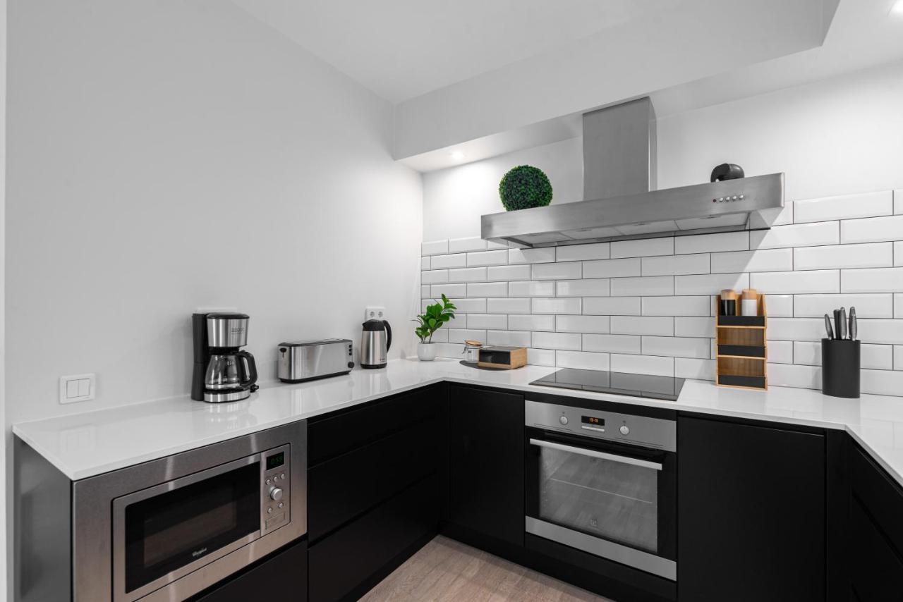 Airhome - Black&White Reval Exterior foto